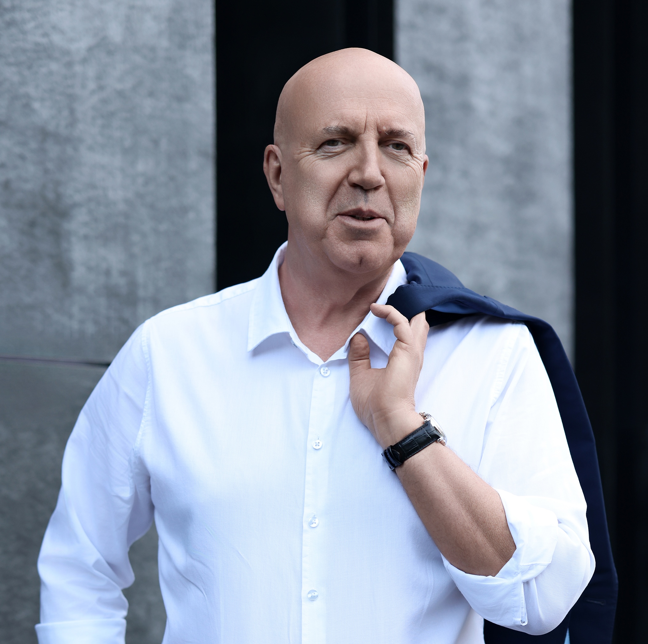 Robert Kandefer Robert Kandefer – doradca nieruchomości w Warszawie