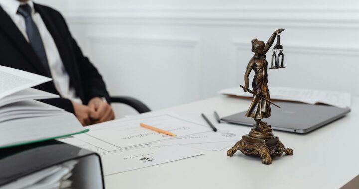 Jak wybrać notariusza?